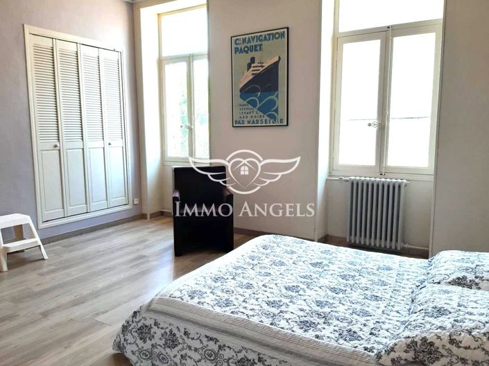 Image No.8-6 Bed House for sale