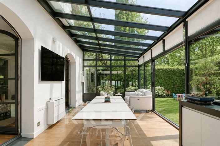 Image No.7-5 Bed House for sale
