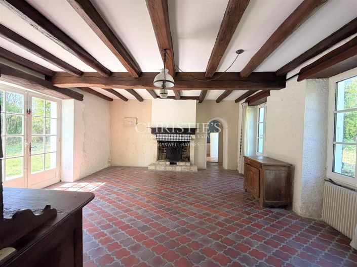 Image No.11-5 Bed House for sale