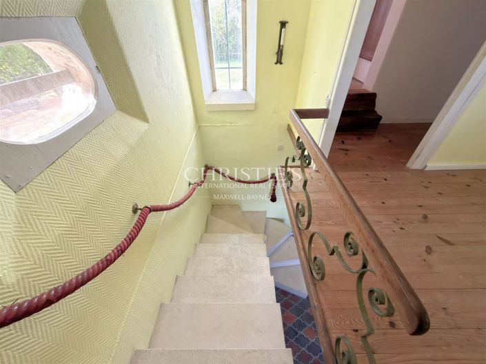 Image No.17-5 Bed House for sale