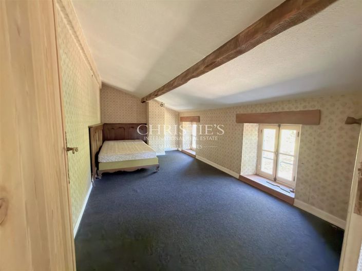 Image No.22-5 Bed House for sale