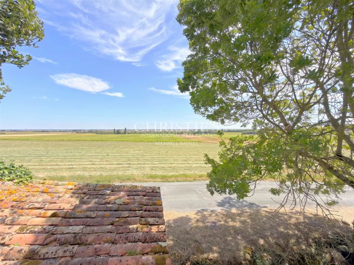Image No.24-5 Bed House for sale