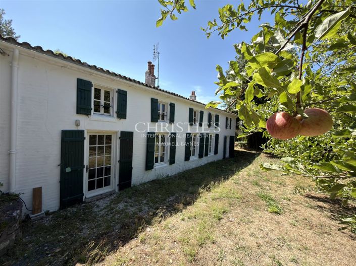 Image No.35-5 Bed House for sale