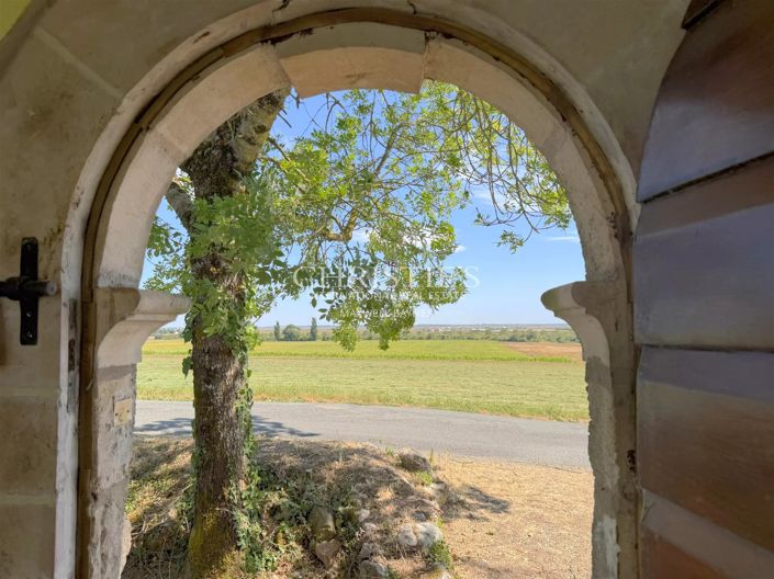 Image No.6-5 Bed House for sale