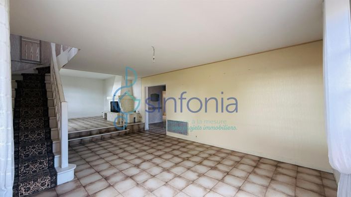 Image No.10-4 Bed House for sale