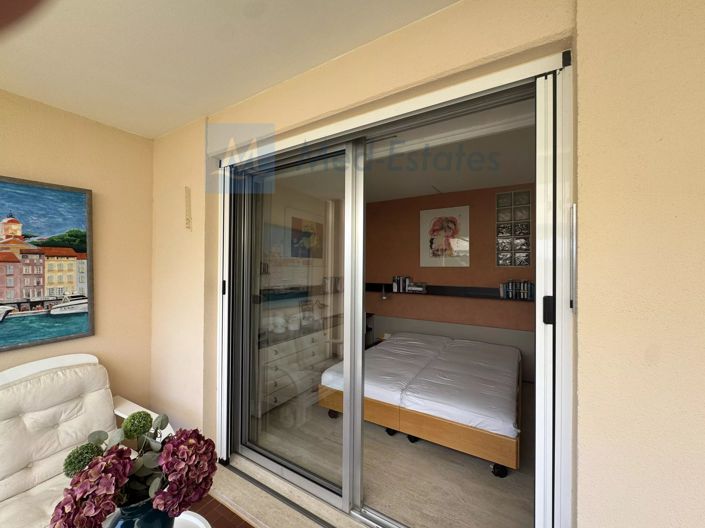 Image No.12-2 Bed Apartment for sale