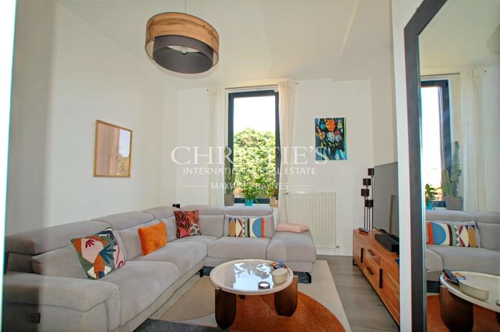 Image No.10-3 Bed House for sale