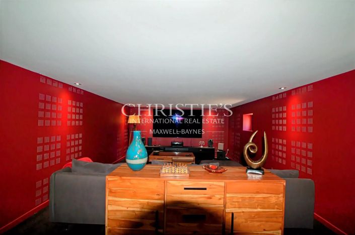 Image No.15-3 Bed House for sale