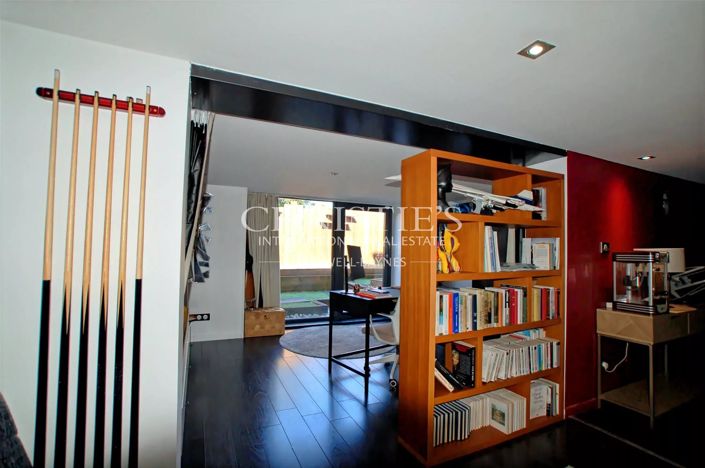 Image No.17-3 Bed House for sale
