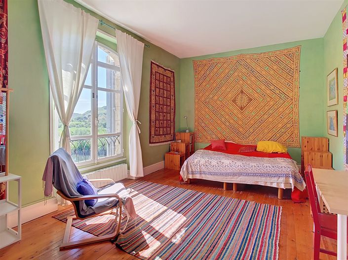 Image No.11-7 Bed House for sale