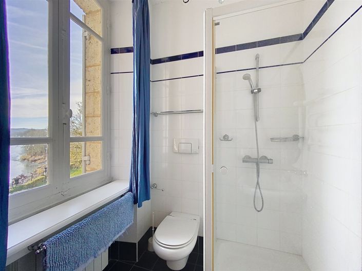 Image No.16-7 Bed House for sale