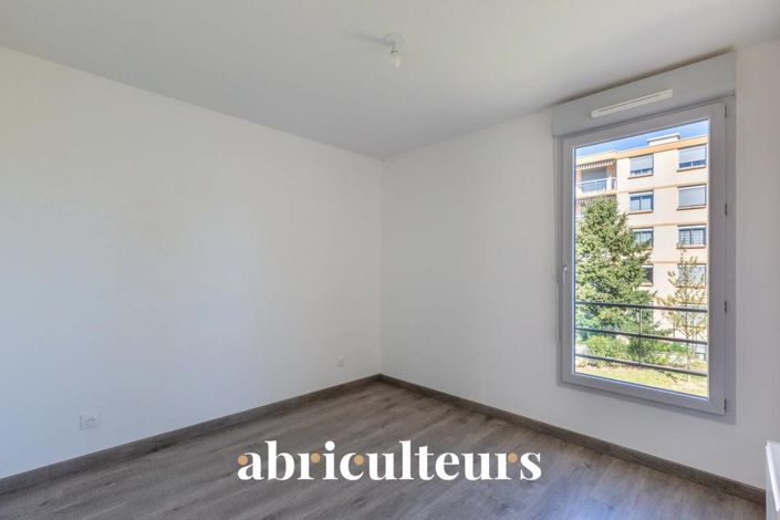 Image No.14-3 Bed Apartment for sale