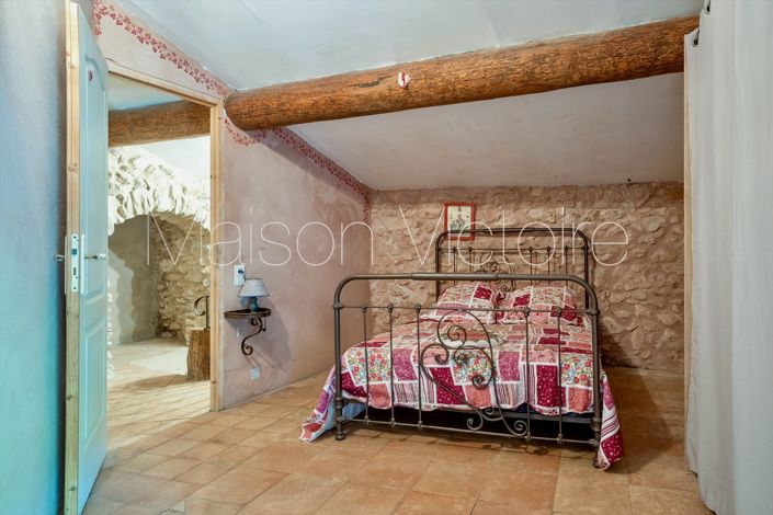 Image No.27-4 Bed House for sale
