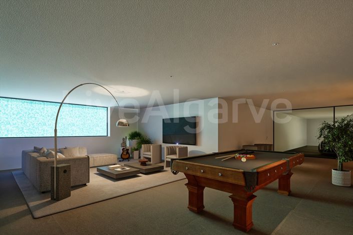 Image No.17-5 Bed House for sale