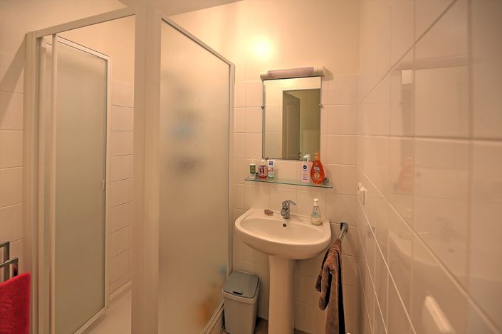 Image No.10-3 Bed House for sale