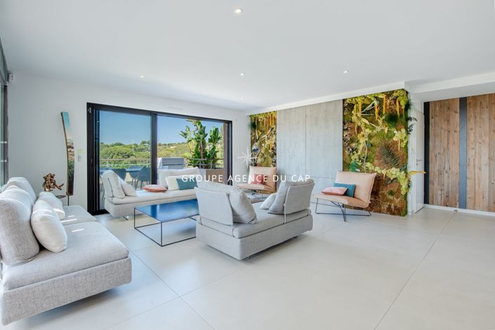 Image No.7-3 Bed Apartment for sale