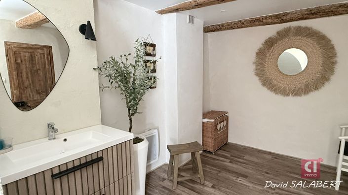 Image No.8-Maison de 2 chambres à vendre à La Roquebrussanne