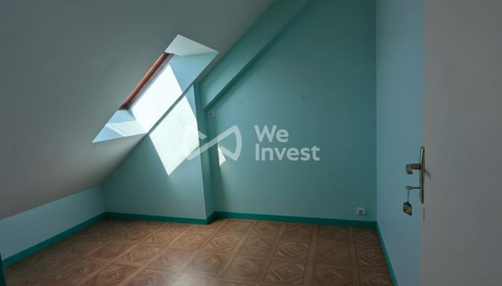 Image No.10-6 Bed House for sale