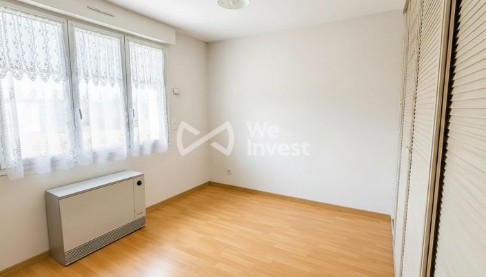 Image No.19-6 Bed House for sale