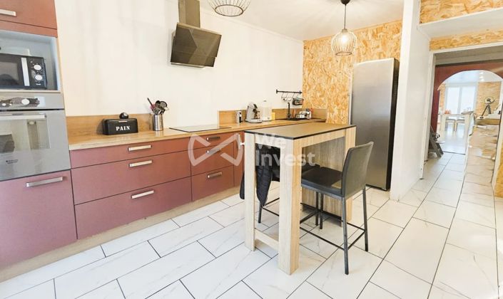 Image No.6-4 Bed House for sale