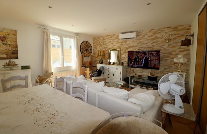 Image No.3-2 Bed House for sale