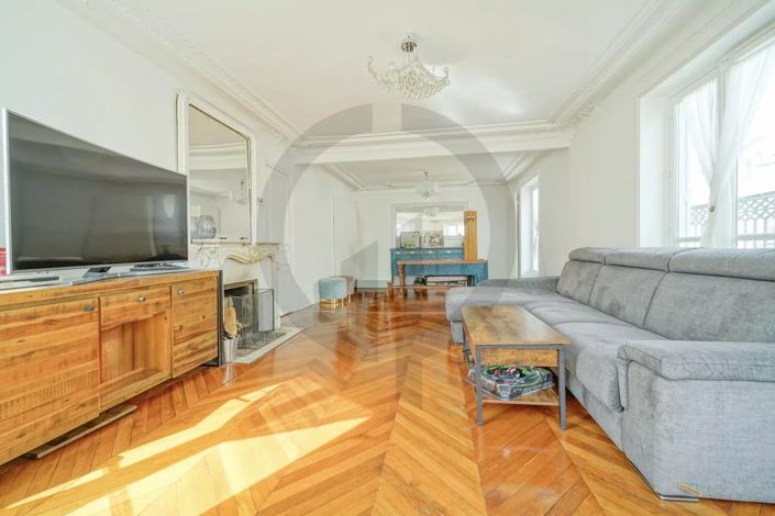 Image No.3-Appartement de 2 chambres à vendre à Paris
