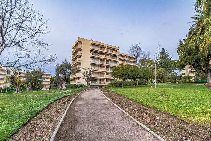 Image No.21-Appartement de 2 chambres à vendre à Juan-les-Pins