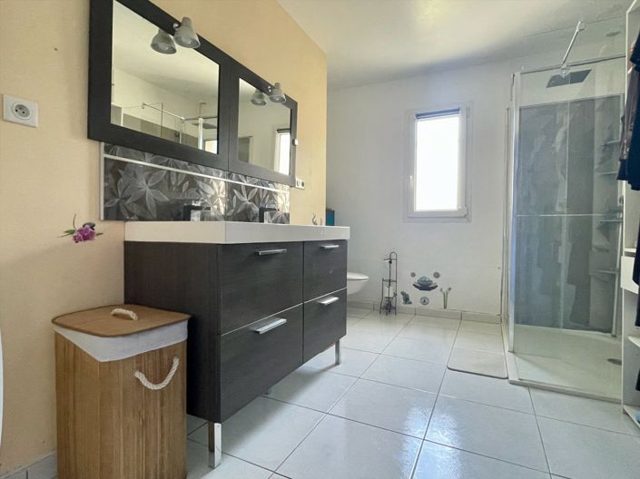 Image No.13-3 Bed House for sale