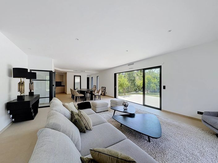 Image No.3-3 Bed House for sale