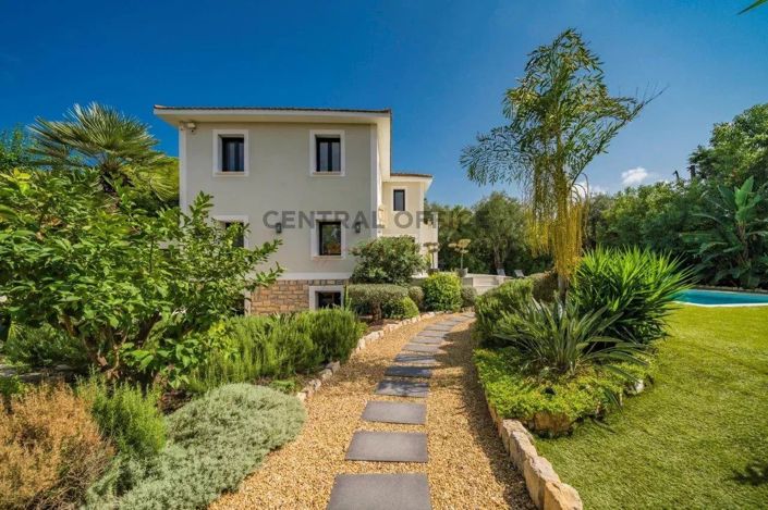 Image No.3-5 Bed House for sale