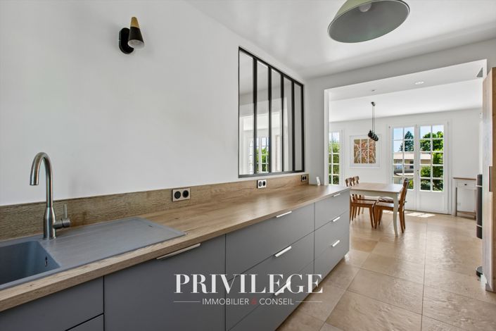 Image No.7-4 Bed House for sale