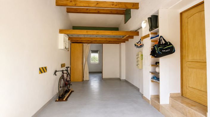 Image No.15-3 Bed House for sale