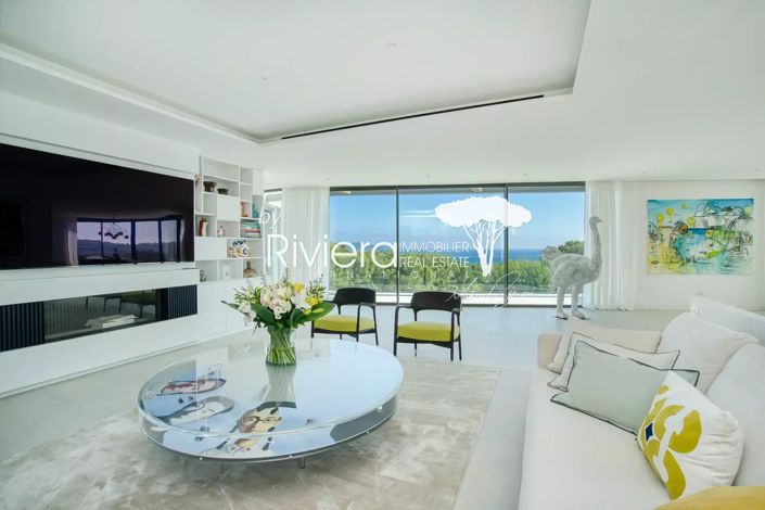 Image No.15-4 Bed House for sale