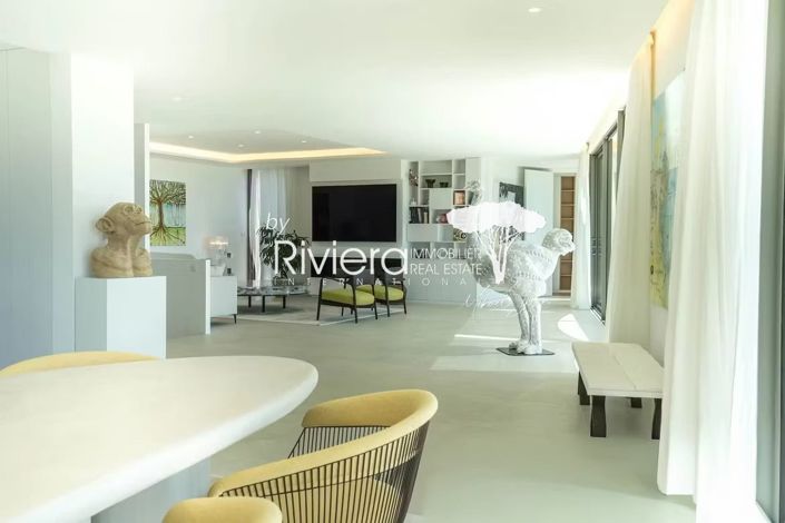 Image No.19-4 Bed House for sale