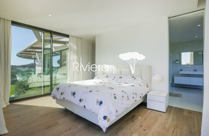 Image No.23-4 Bed House for sale