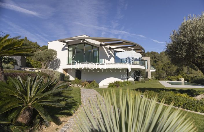 Image No.27-4 Bed House for sale