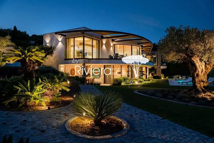 Image No.29-4 Bed House for sale
