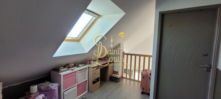 Image No.8-3 Bed House for sale