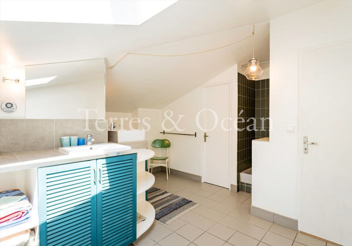 Image No.21-4 Bed House for sale