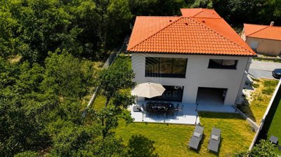 a5j29dnezt4n4xh811