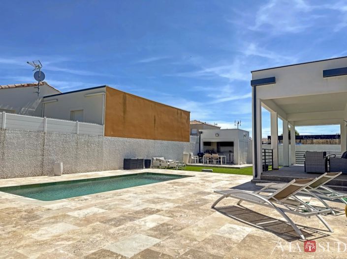 Image No.5-4 Bed House for sale