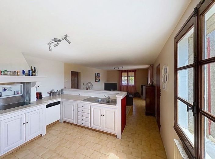 Image No.13-3 Bed House for sale