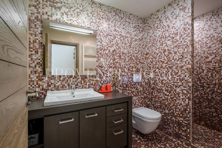 Image No.16-3 Bed House for sale