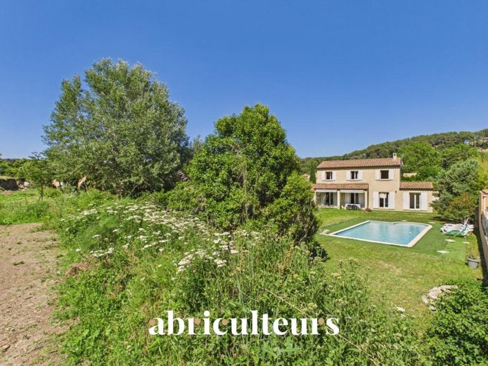Image No.2-5 Bed House for sale