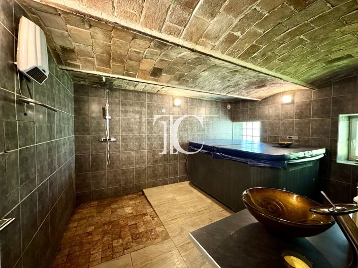 Image No.18-3 Bed House for sale