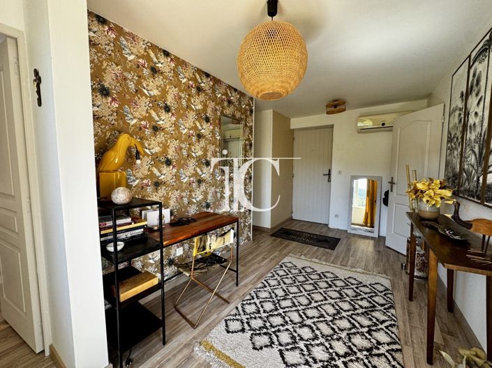 Image No.9-3 Bed House for sale
