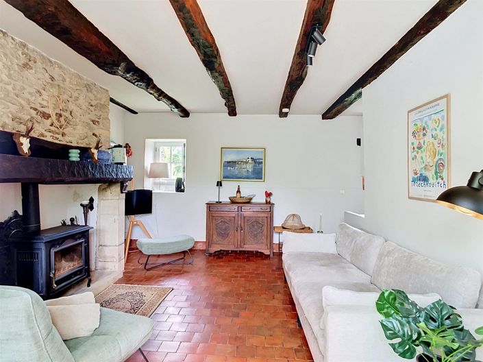 Image No.5-2 Bed House for sale