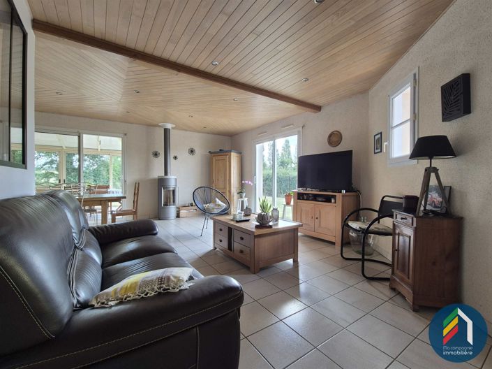 Image No.3-3 Bed House for sale