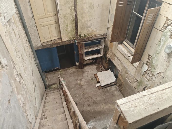 Image No.9-3 Bed House for sale