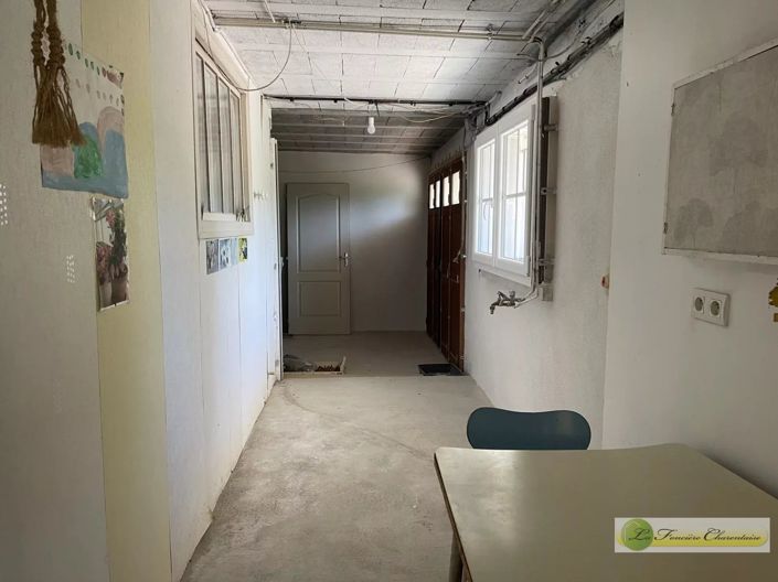 Image No.14-3 Bed House for sale